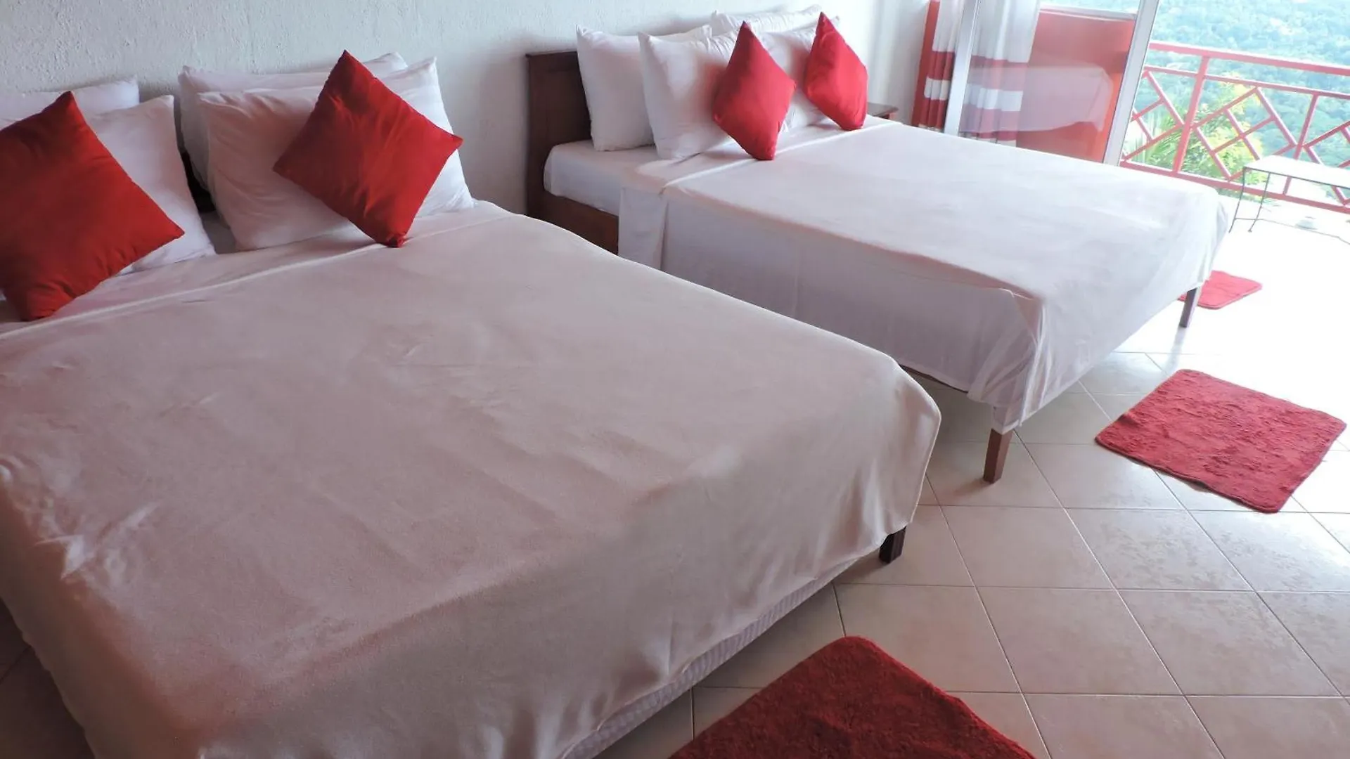 Homestay Redhill Kandy Tennekumbura